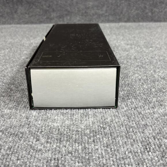 Jason Wu Fashion Royalty Doll Limited Edition Kyori Sato Skin‎ Is In Boxed COA - Picture 10 of 13